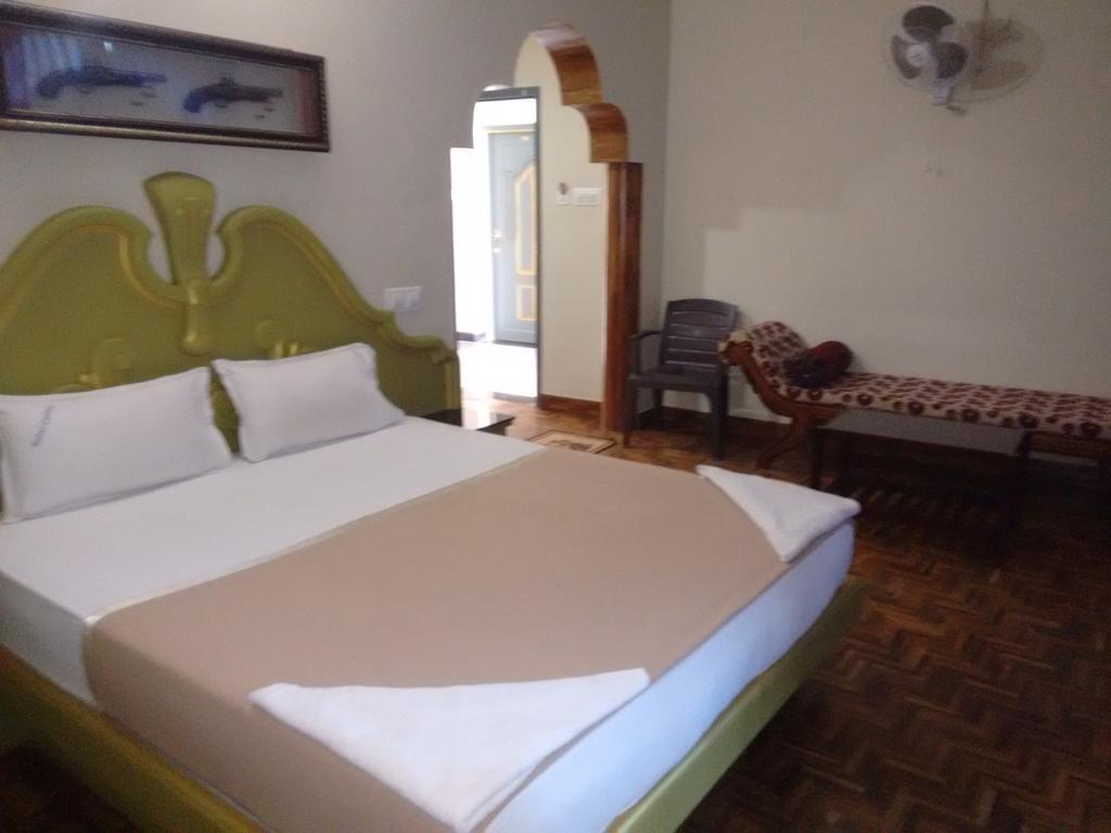 Hotel Chithra Kanyakumari Rum bild