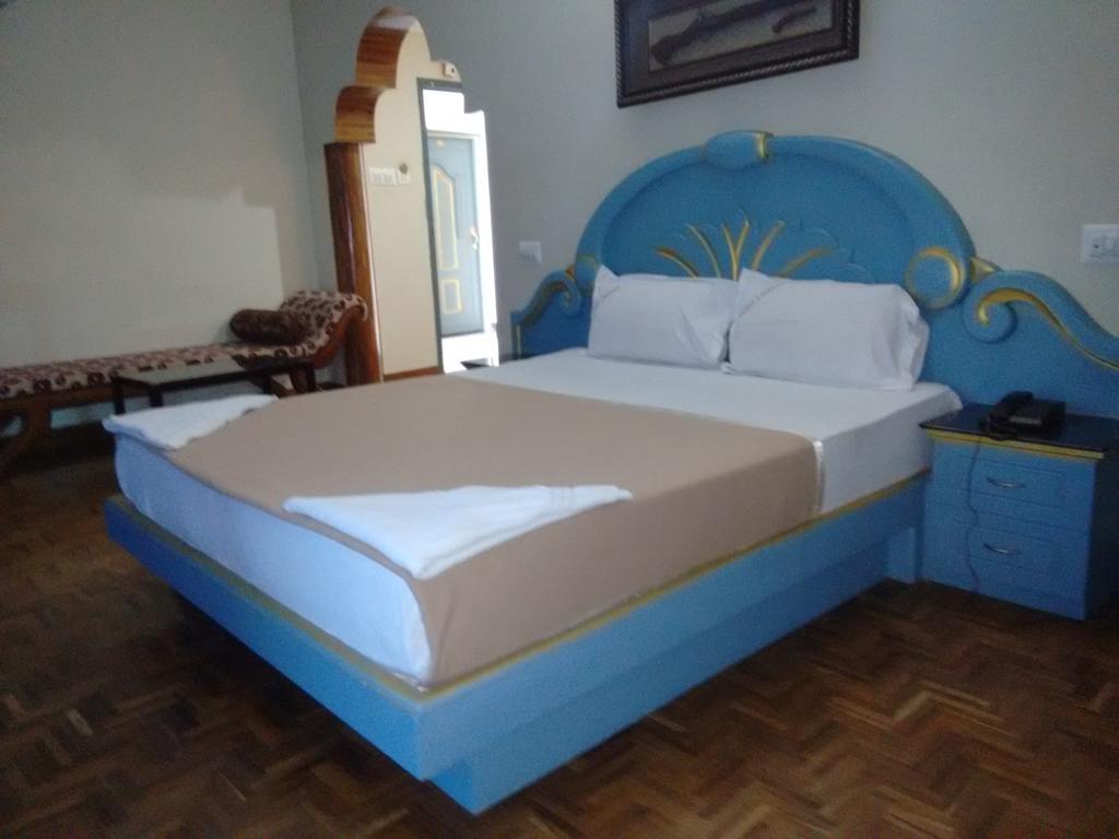 Hotel Chithra Kanyakumari Exteriör bild