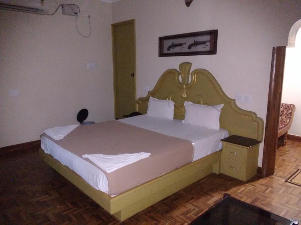 Hotel Chithra Kanyakumari Rum bild