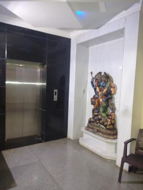 Hotel Chithra Kanyakumari Exteriör bild