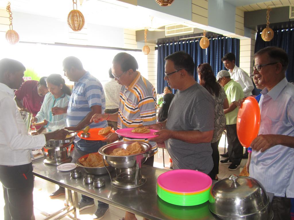 Hotel Chithra Kanyakumari Exteriör bild