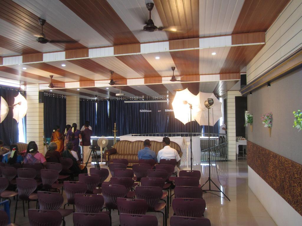 Hotel Chithra Kanyakumari Exteriör bild