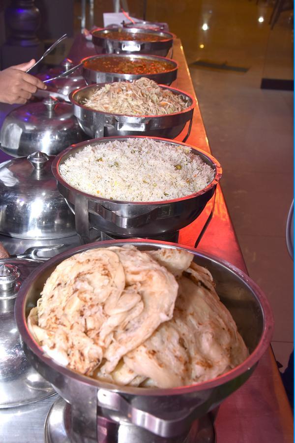 Hotel Chithra Kanyakumari Exteriör bild